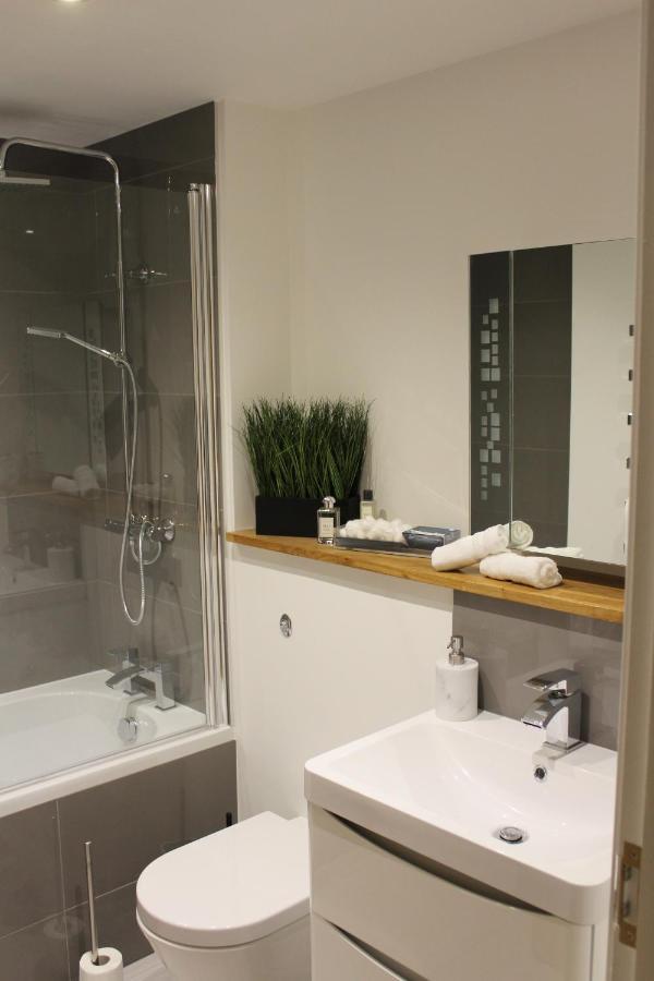 Luxury 2 Bed Apartment In The Heart Of Rochester Rochester  Eksteriør billede