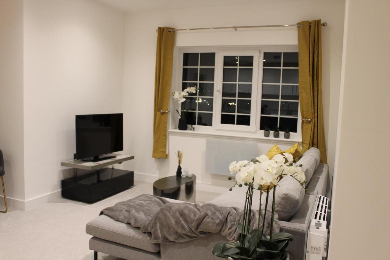 Luxury 2 Bed Apartment In The Heart Of Rochester Rochester  Eksteriør billede